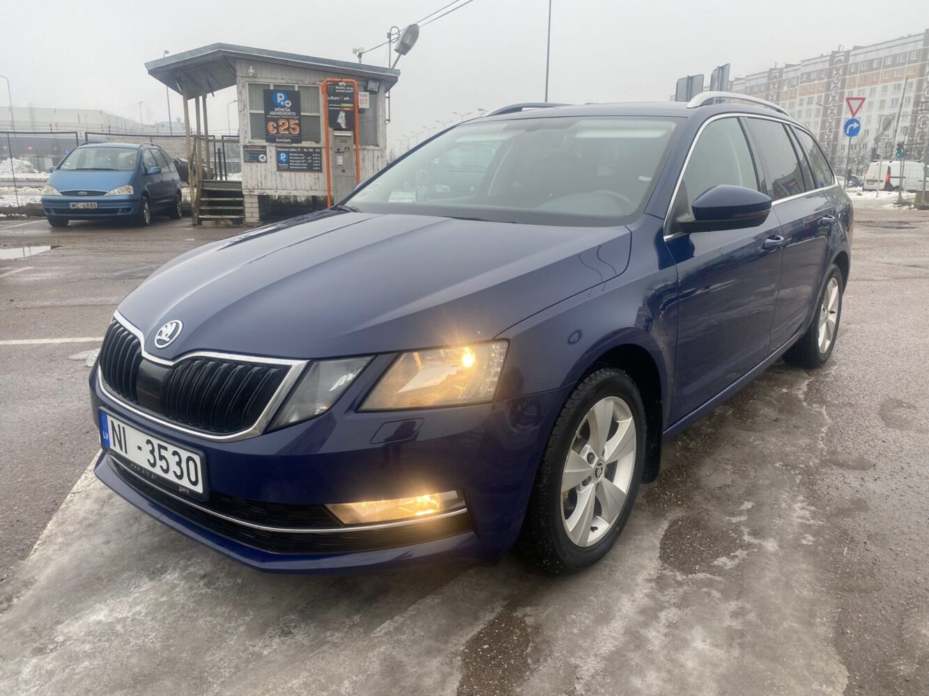 skoda octavia lietoti auto auto līzings automāts universāls